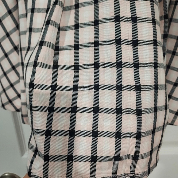 Torrid Ivory Gingham Mini Twill Pleated Skater Skirt in Size 1 (14/16) - Picture 9 of 12
